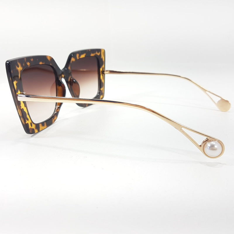 Rosy Lane Vintage Oversized Cat Eye Tortoise Shell Sunglasses